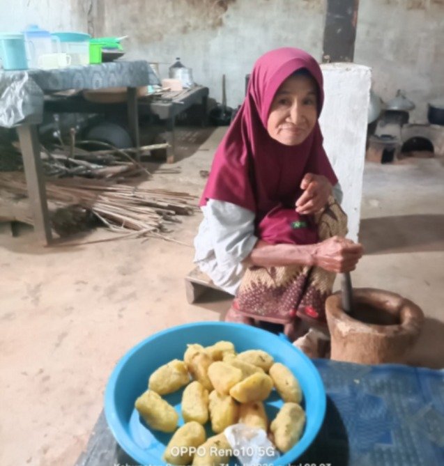 Di Balik Kesederhanaan, Nenek Aliya Wujudkan Mimpi Umrah Bersama BMT NU Jatim